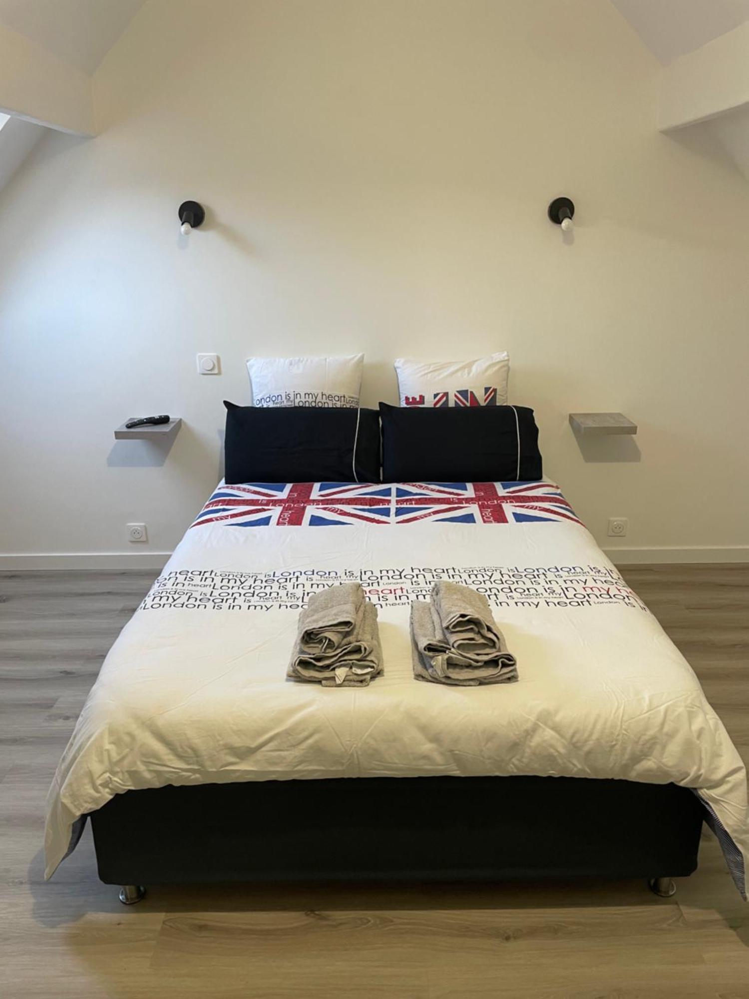 Maison Detente De 100 M2 Uniquement Couple-Famille-Travailleurs Вильпаризи Экстерьер фото