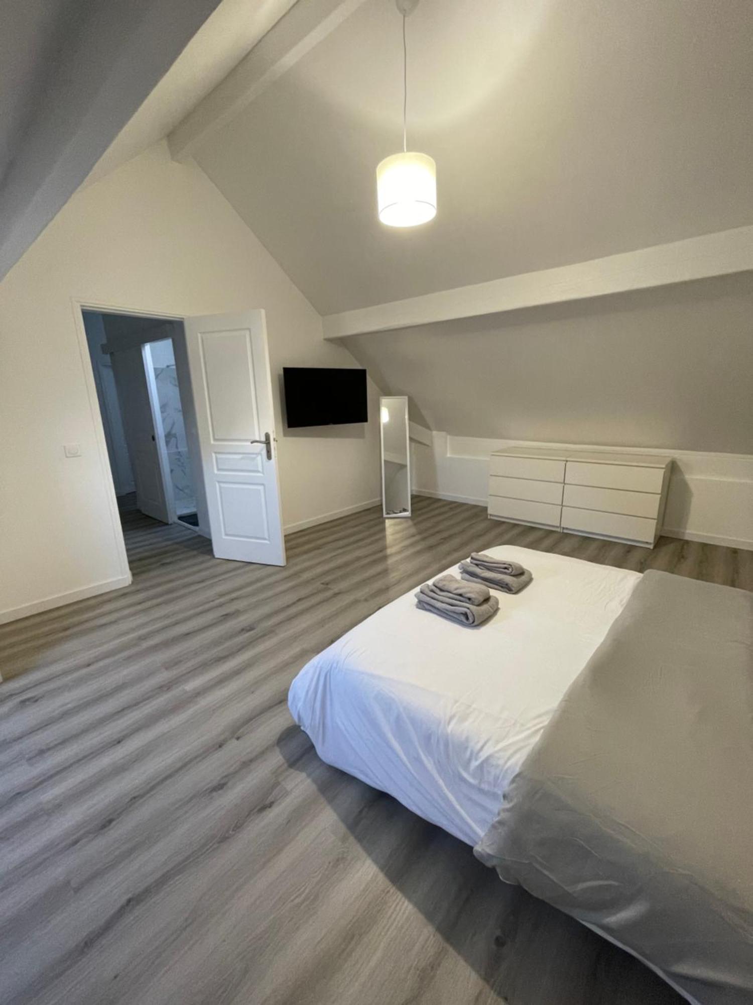Maison Detente De 100 M2 Uniquement Couple-Famille-Travailleurs Вильпаризи Экстерьер фото