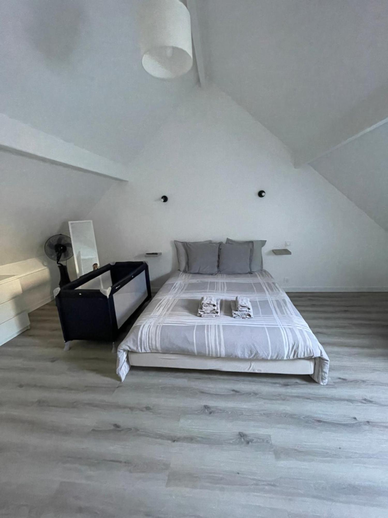 Maison Detente De 100 M2 Uniquement Couple-Famille-Travailleurs Вильпаризи Экстерьер фото